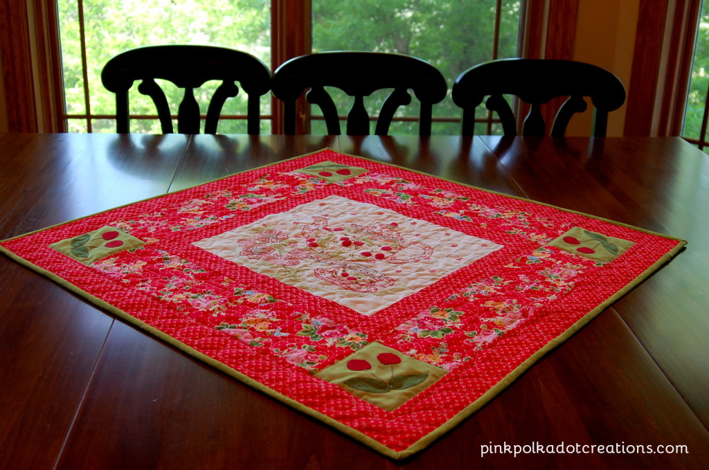 table quilt-cherry