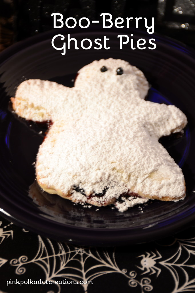 boo-berry ghost pies