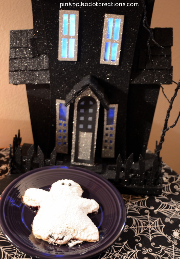 boo-berry ghost pies