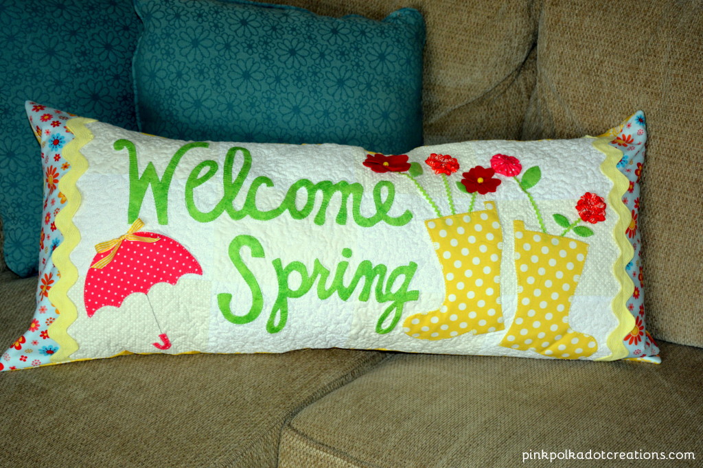 welcome spring bench pillow