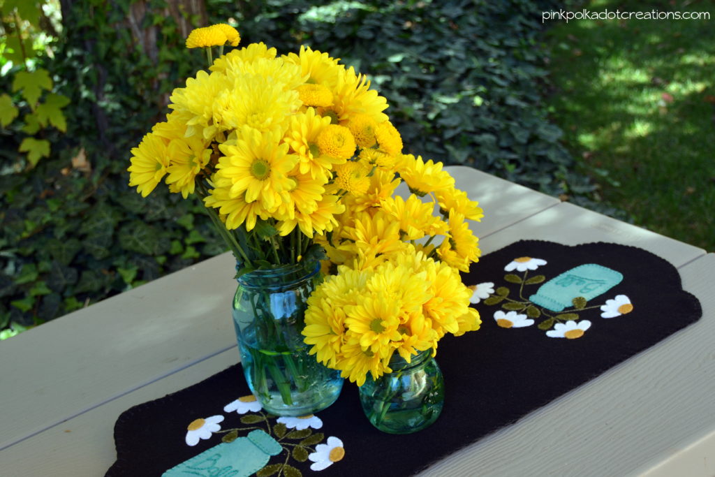 mason jar wool table runner