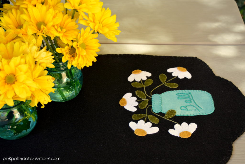 mason jar wool table runner