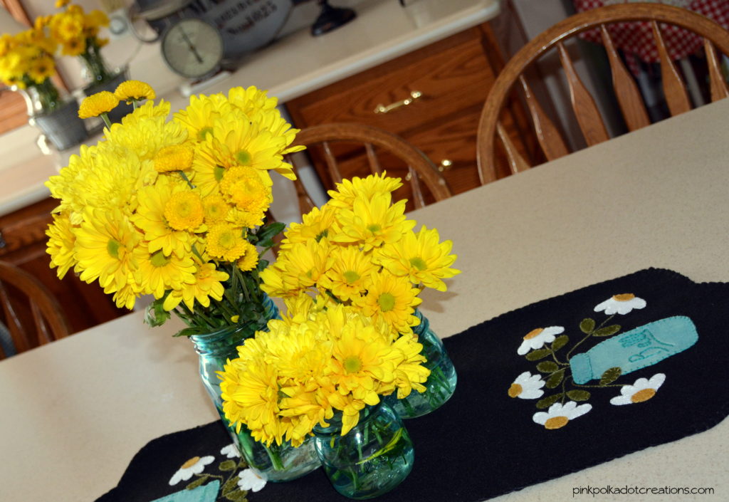 mason jar wool table runner