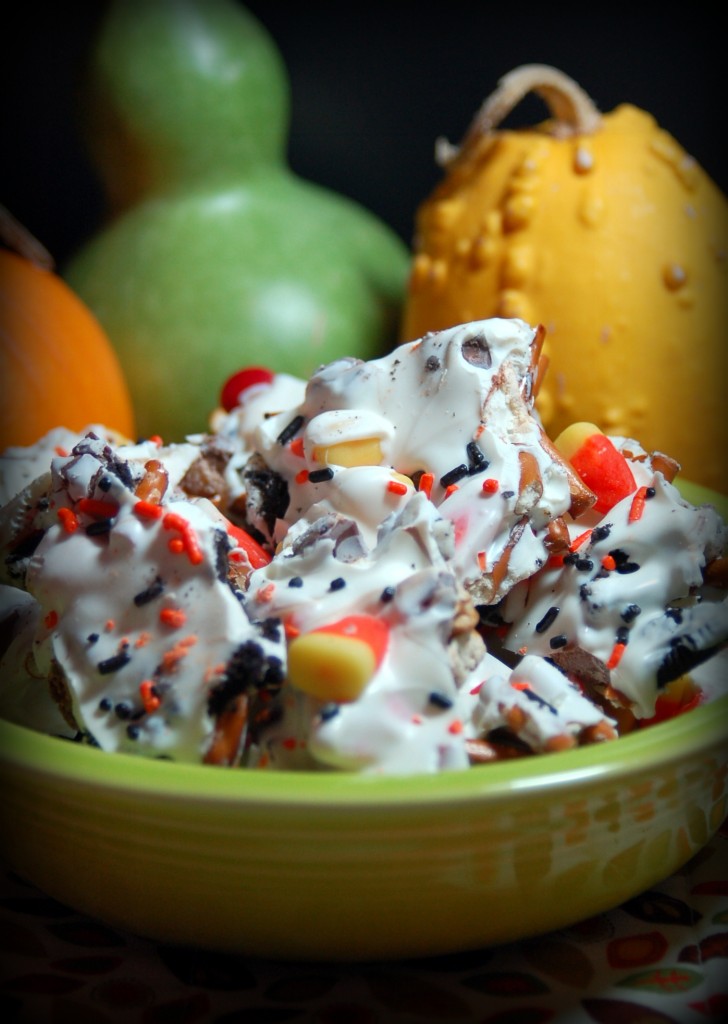 5 Recipes to Make With Leftover Halloween Candy! - Pink Polka Dot Creations